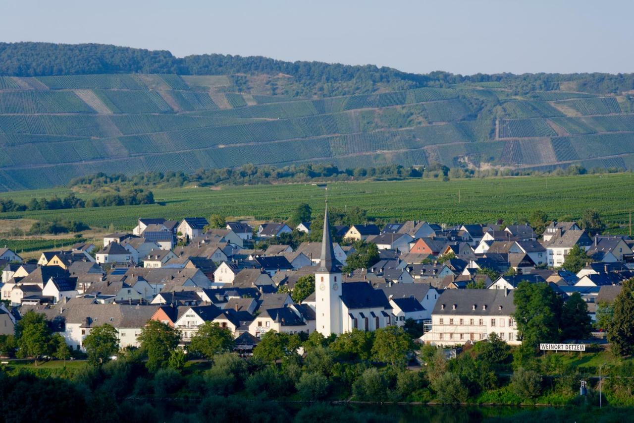 Gaestehaus Hoffmann Farschweiler Екстериор снимка