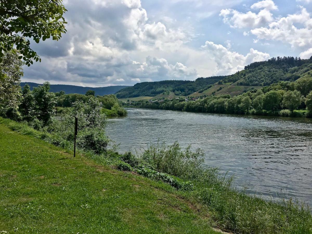 Gaestehaus Hoffmann Farschweiler Екстериор снимка