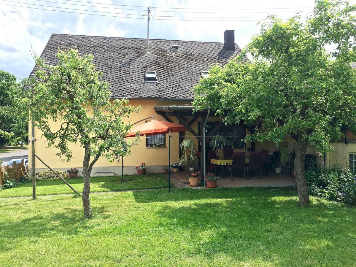 Gastehaus Hoffmann Bed & Breakfast Farschweiler Екстериор снимка