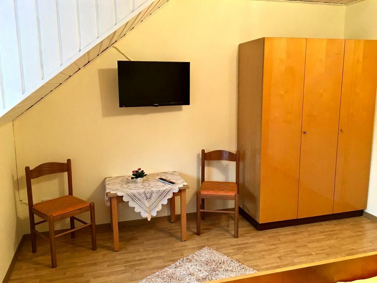 Gaestehaus Hoffmann Farschweiler Екстериор снимка