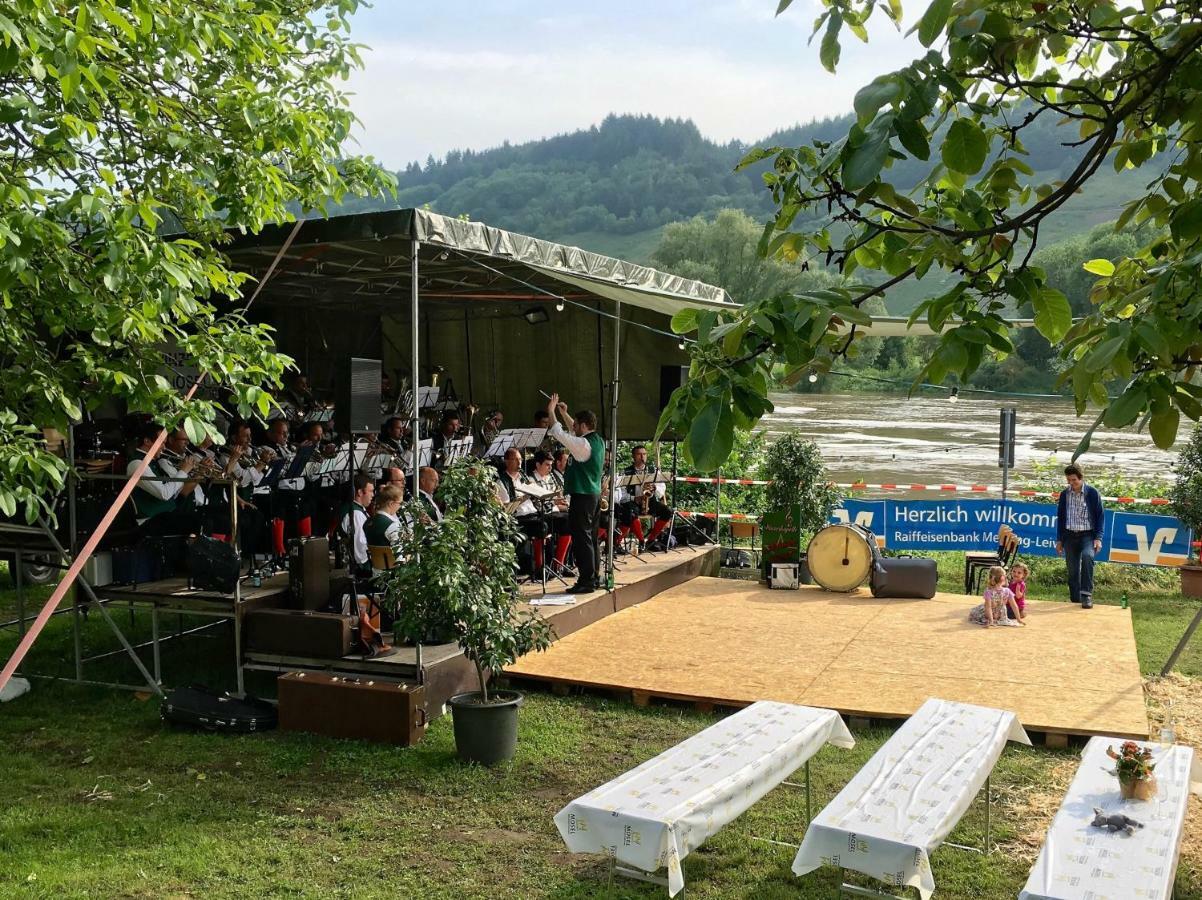 Gaestehaus Hoffmann Farschweiler Екстериор снимка